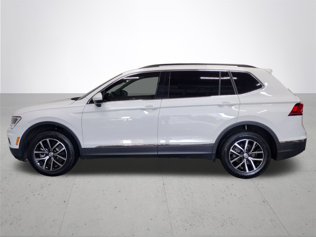 2021 Volkswagen Tiguan R-Line Black SEL photo 9