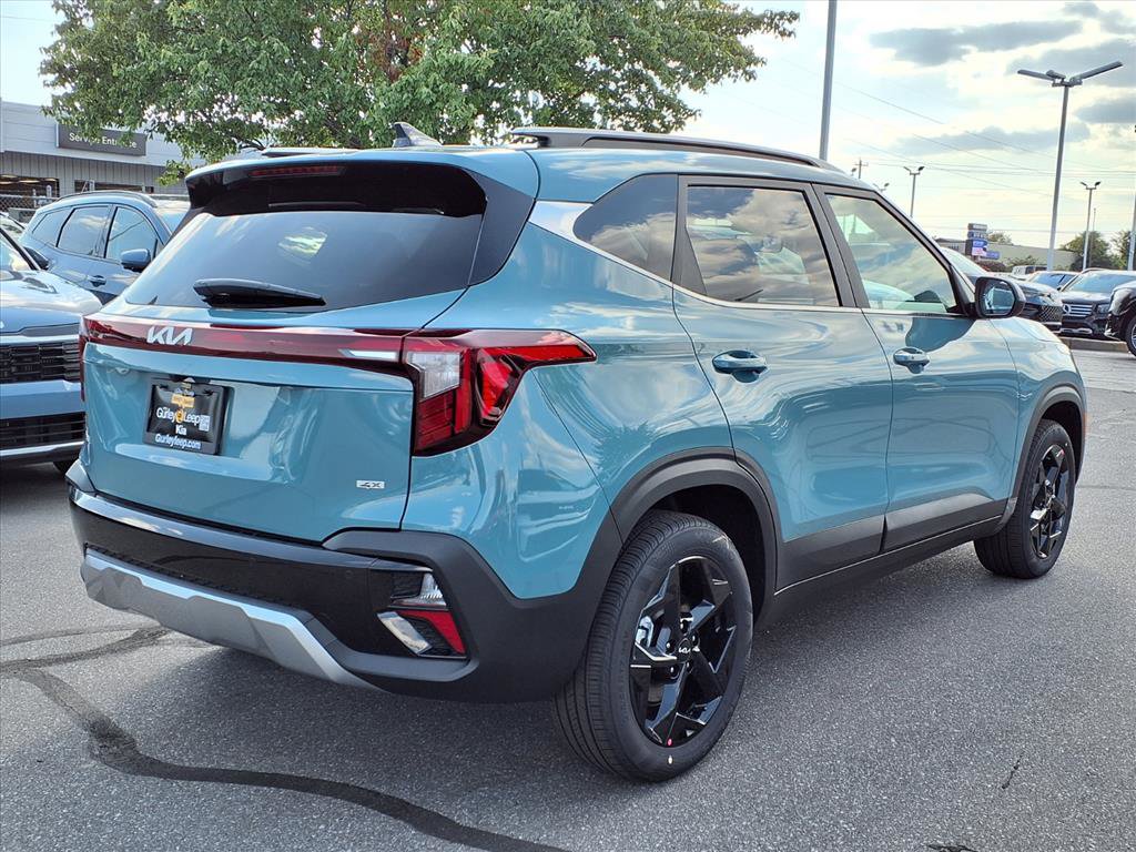 2026 Kia Seltos EX photo 10