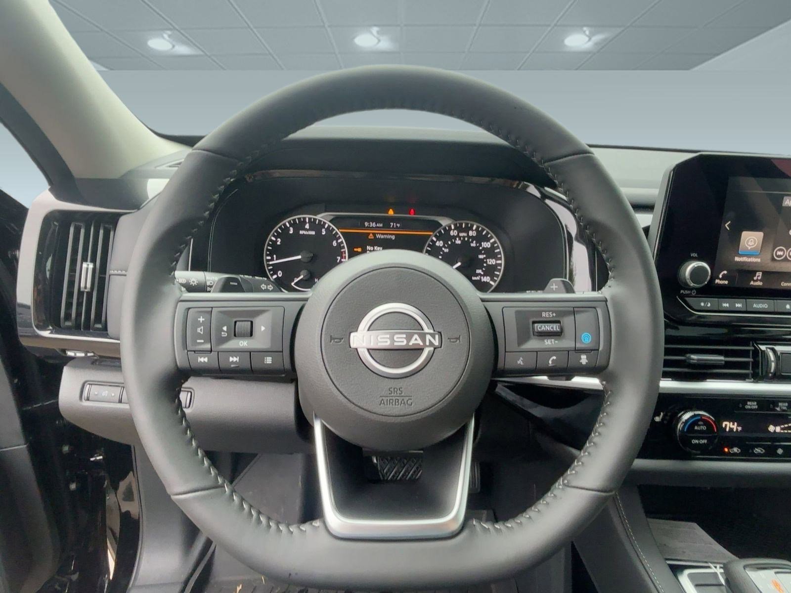 2025 Nissan Pathfinder SV photo 16