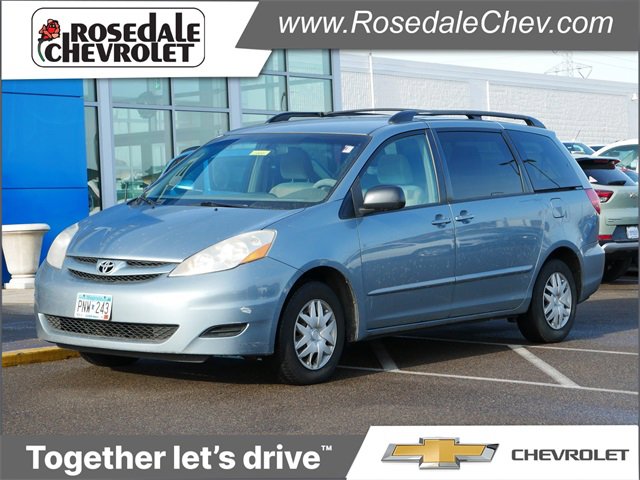 2010 Toyota Sienna CE's photo