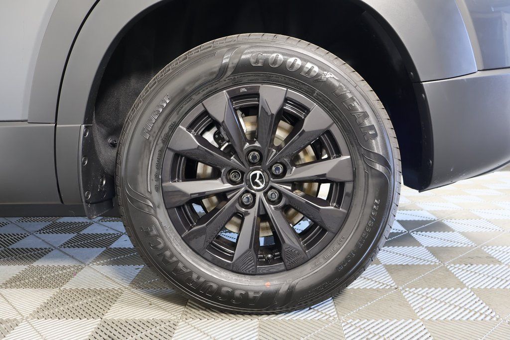 2025 Mazda CX-50 Preferred photo 5