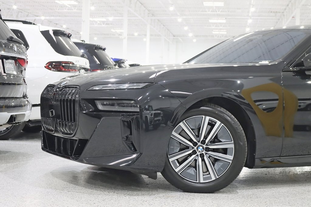 2023 Bmw 760i xDrive photo 2