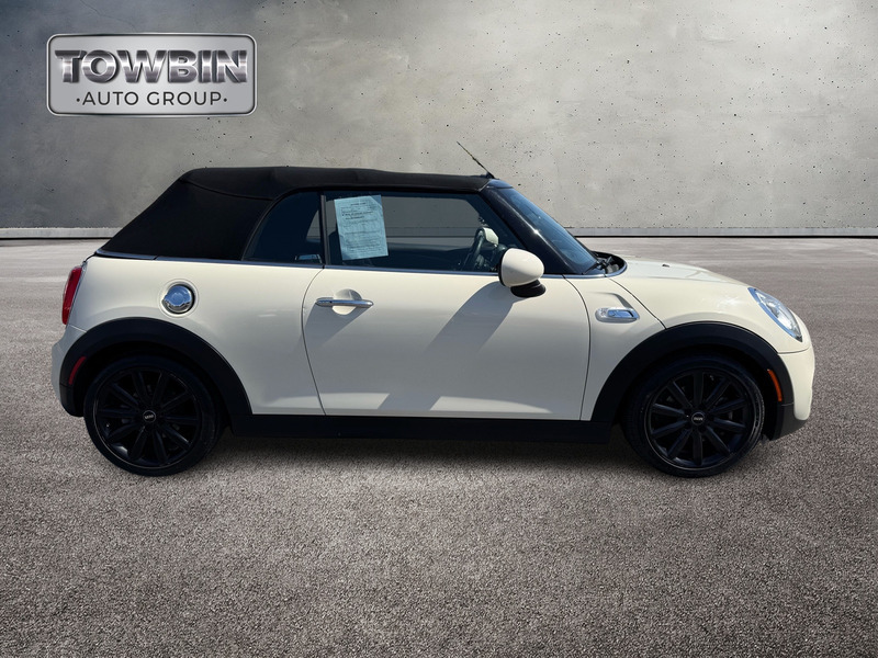 2017 Mini Cooper Convertible S photo 3