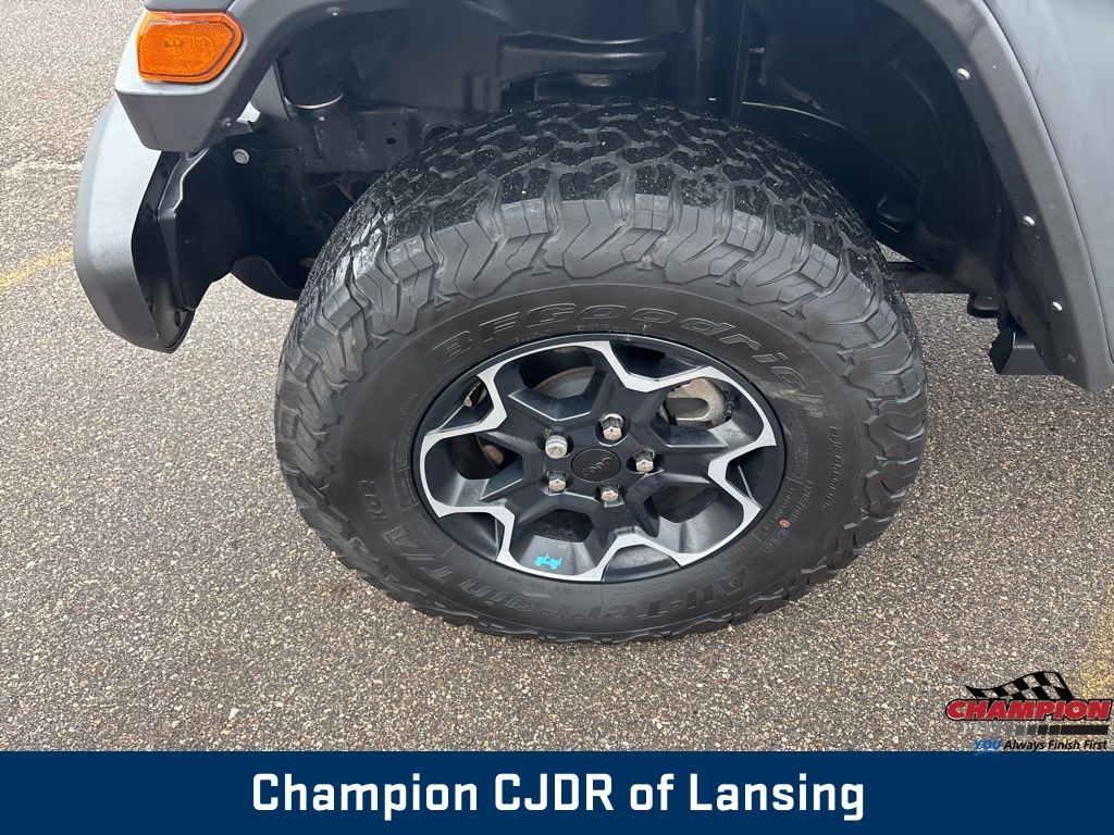 2023 Jeep Wrangler Rubicon 4xe photo 2