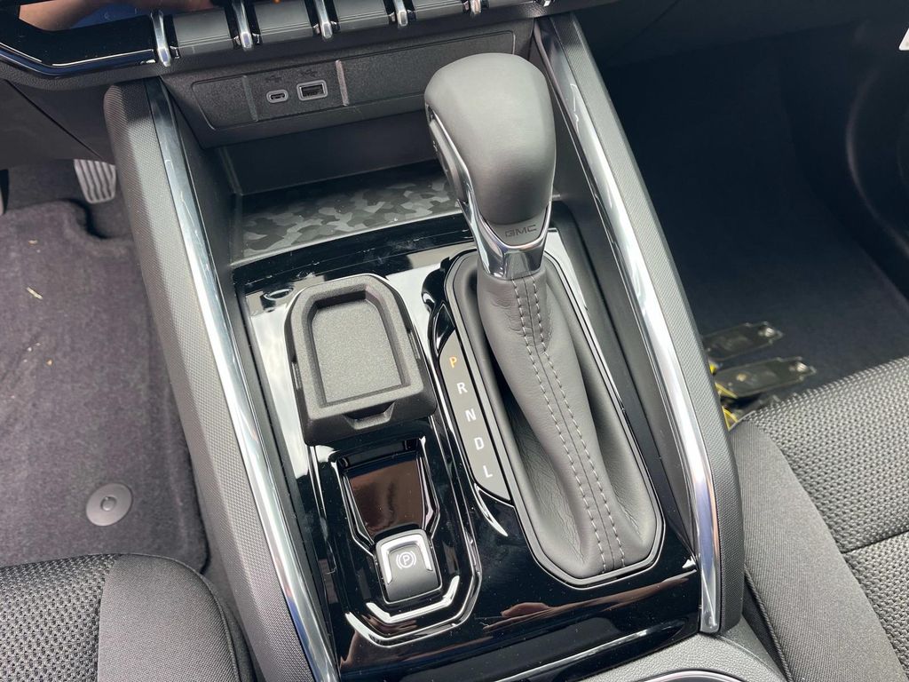 2026 Gmc Canyon Elevation photo 21