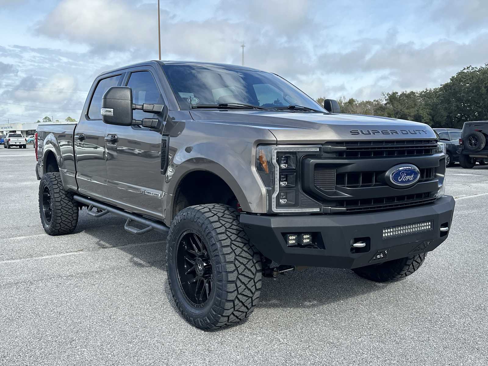 2020 Ford F-250 Super Duty XLT's photo