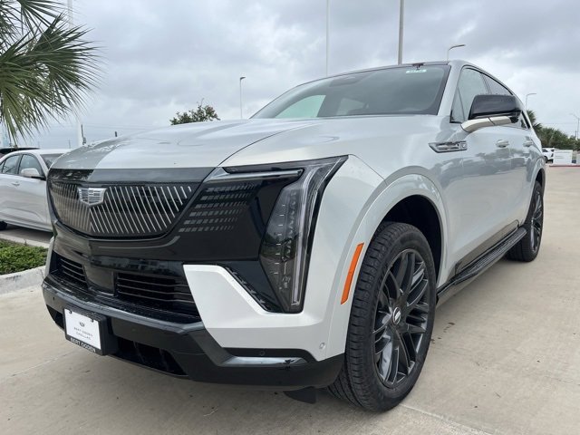 2025 Cadillac Escalade IQ Sport photo 3