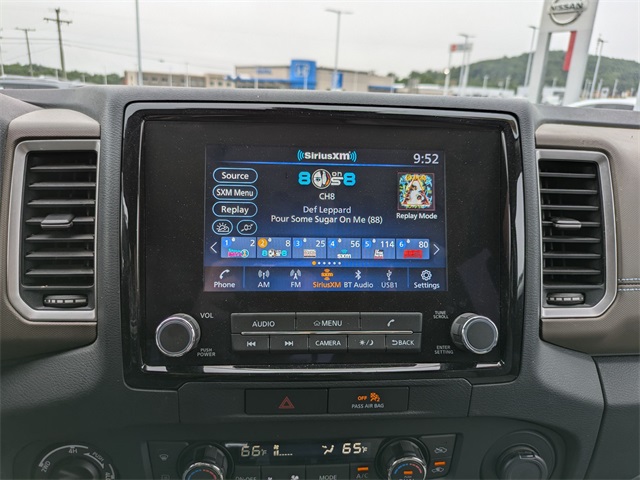 2022 Nissan Frontier SV photo 17