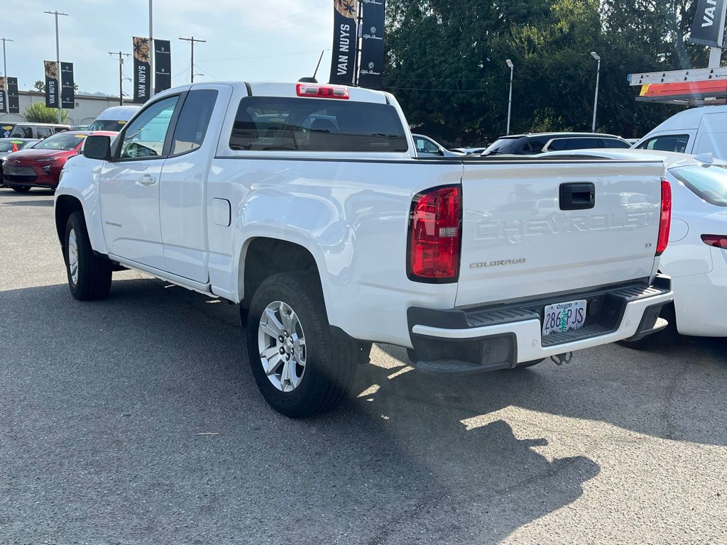 2022 Chevrolet Colorado LT photo 2