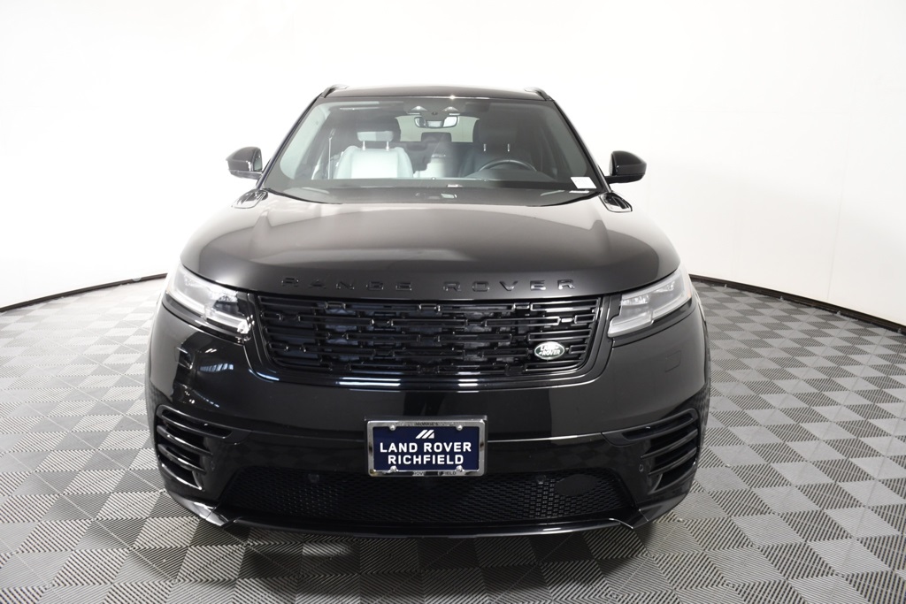 2025 Land Rover Range Rover Velar SE photo 9