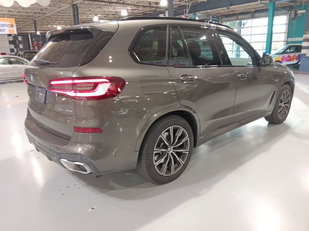2023 Bmw X5 xDrive45e photo 3