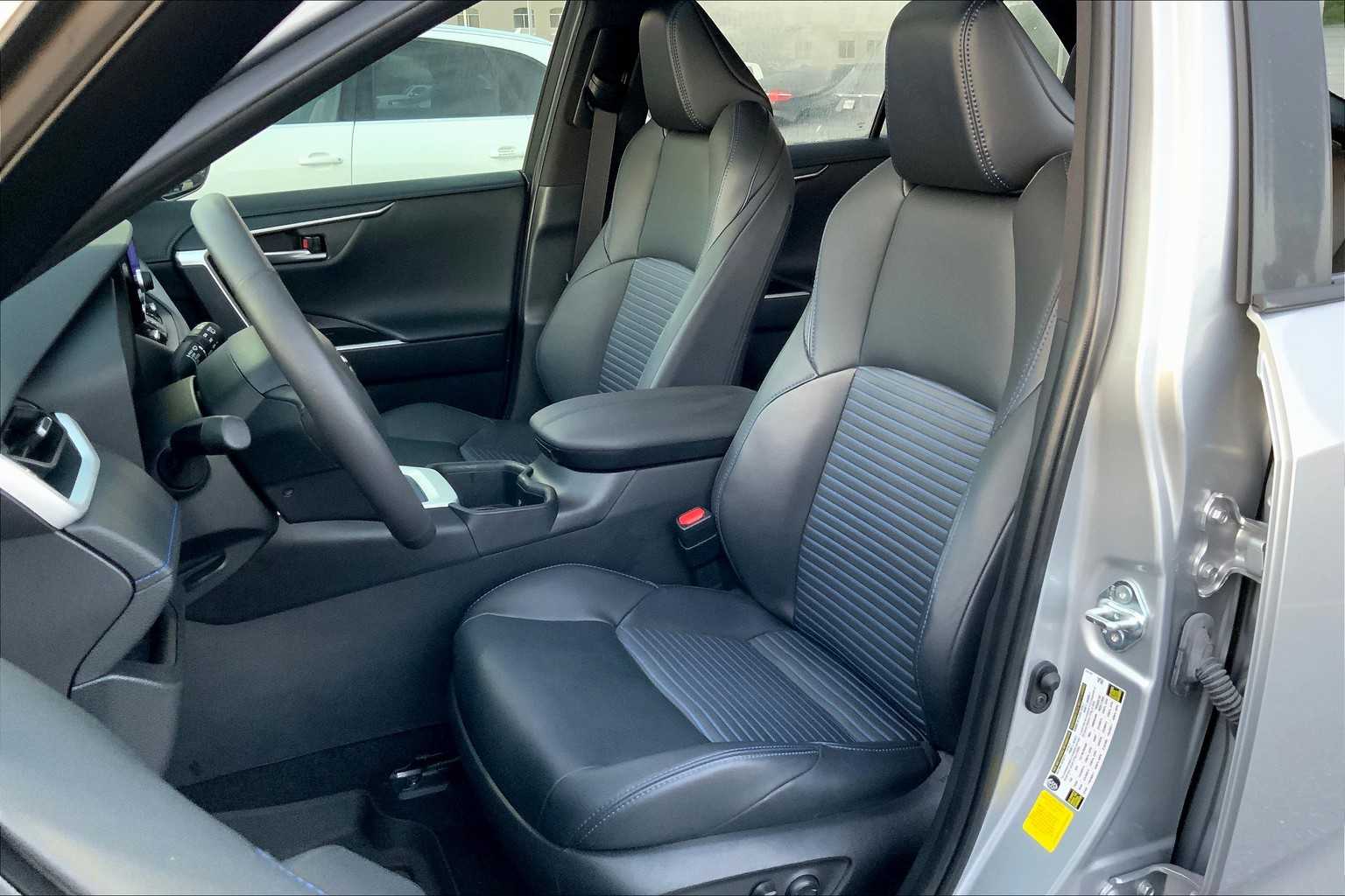 Image 6 of 2023 Toyota RAV4 XSE AWD