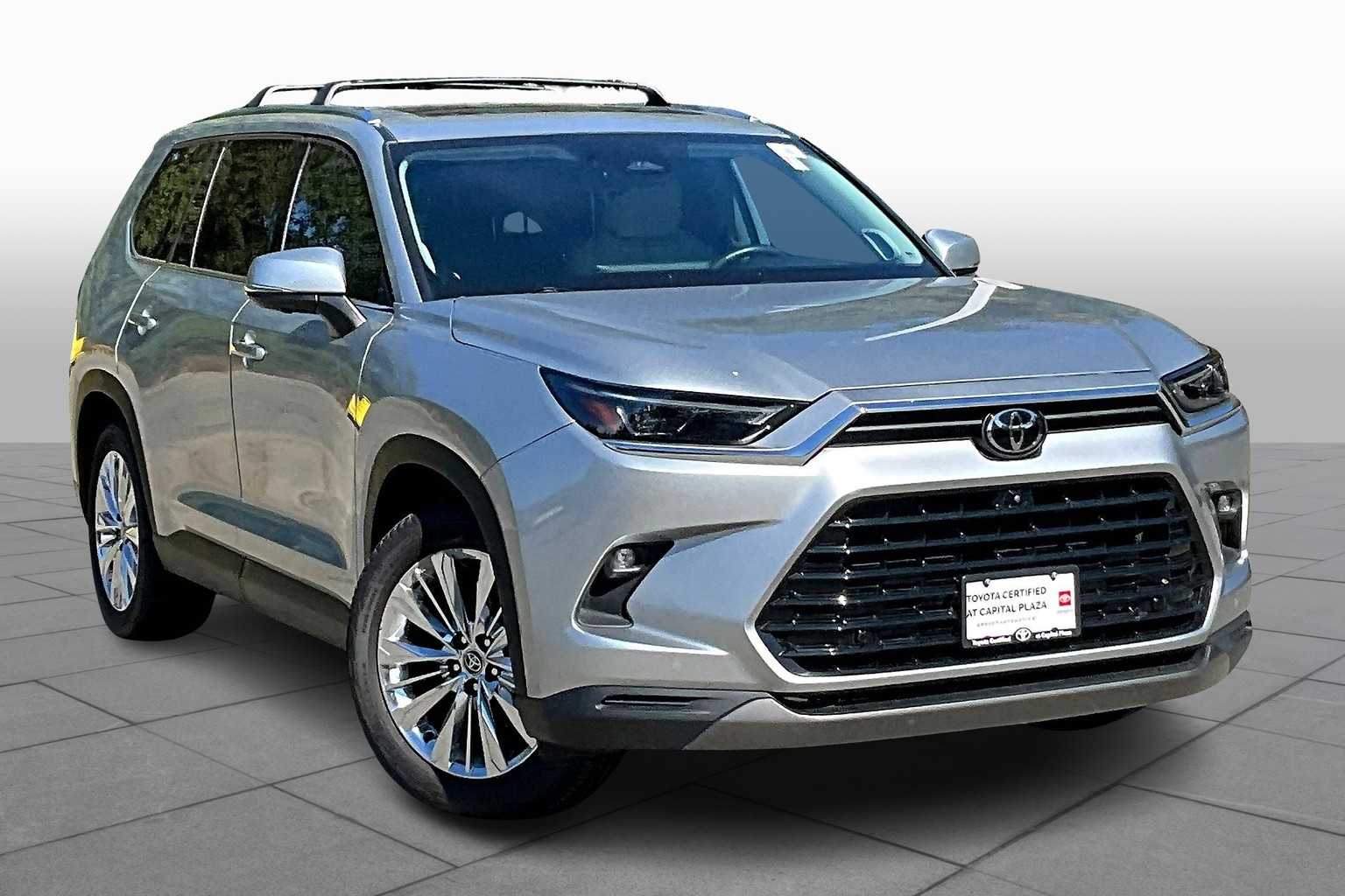 2024 Toyota Grand Highlander Platinum AWD photo 2