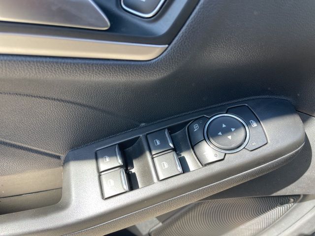 2021 Ford Escape SE Hybrid photo 8