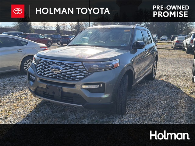 2020 Ford Explorer Platinum's photo