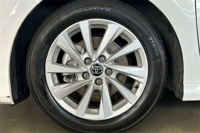 2024 Toyota Camry LE photo 23