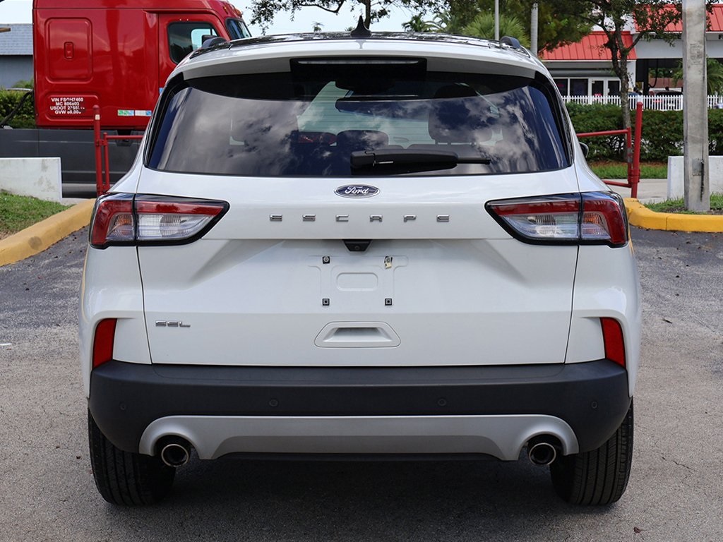 2022 Ford Escape SEL photo 14