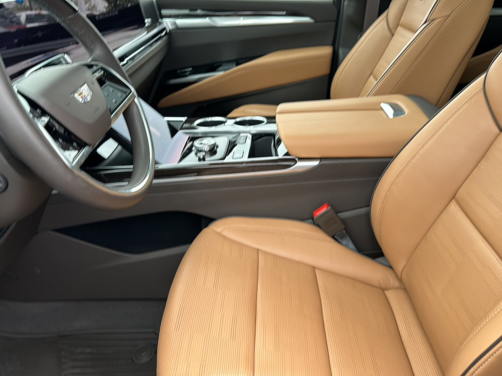 2025 Cadillac Escalade Premium Luxury photo 2