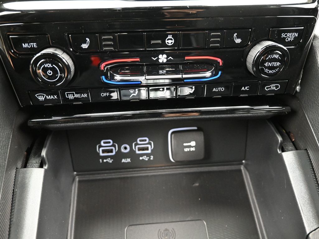2025 Jeep Grand Cherokee Laredo X photo 14