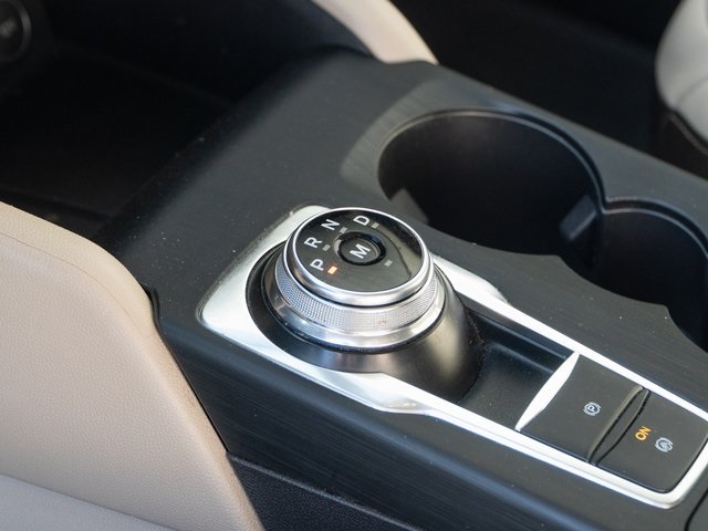 2020 Ford Escape Titanium photo 26