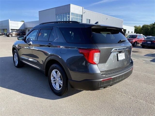 2020 Ford Explorer XLT photo 3