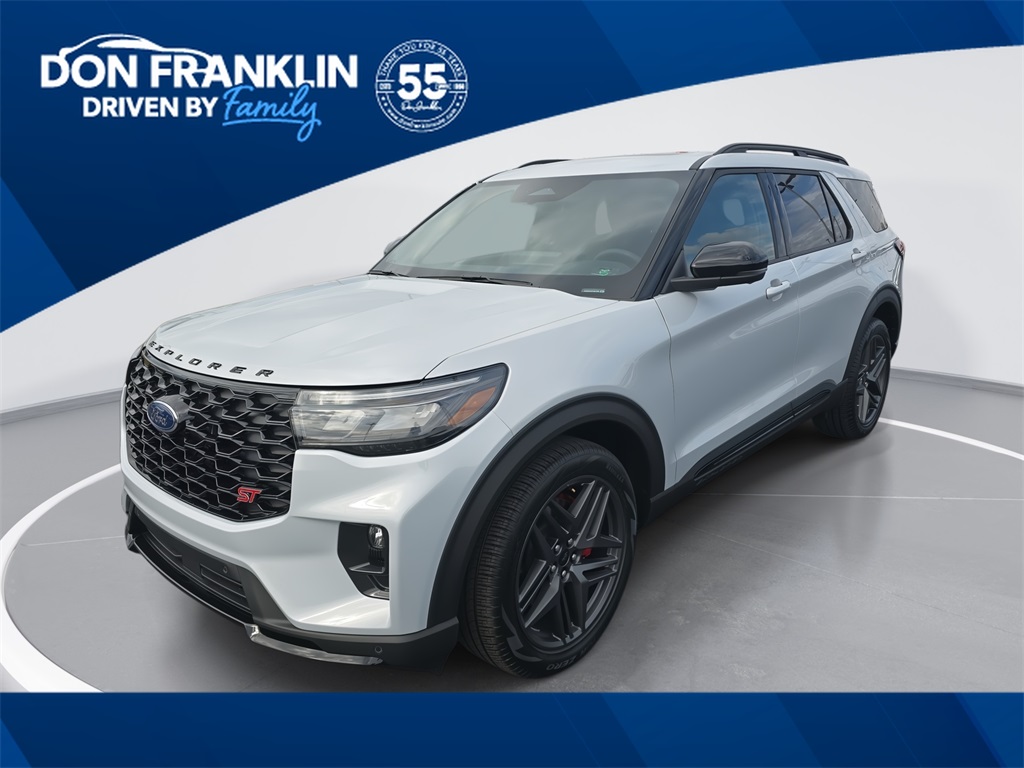 2026 Ford Explorer ST's photo