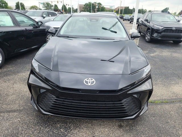 2025 Toyota Camry LE photo 2