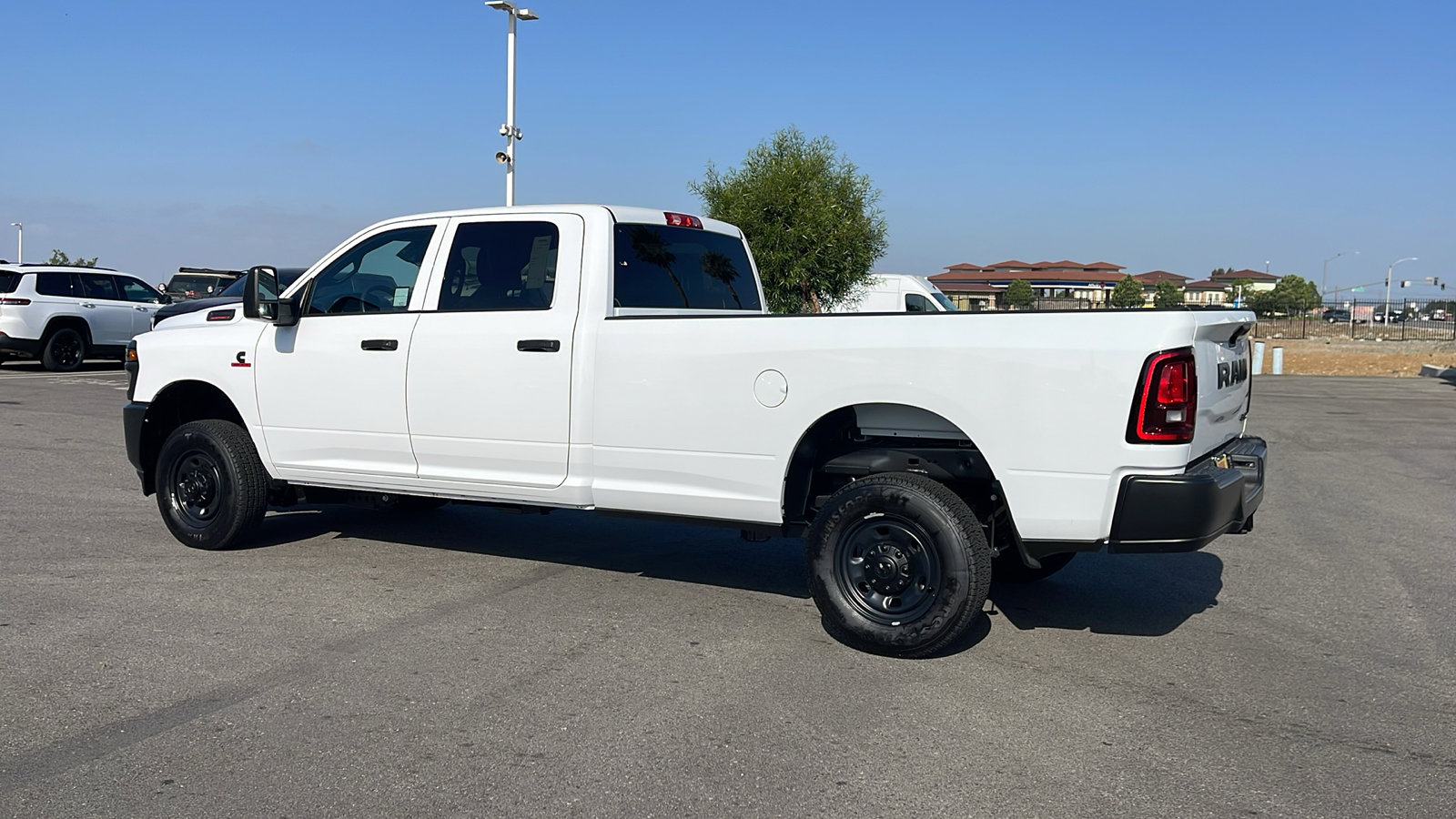2025 Ram 2500 Tradesman photo 3