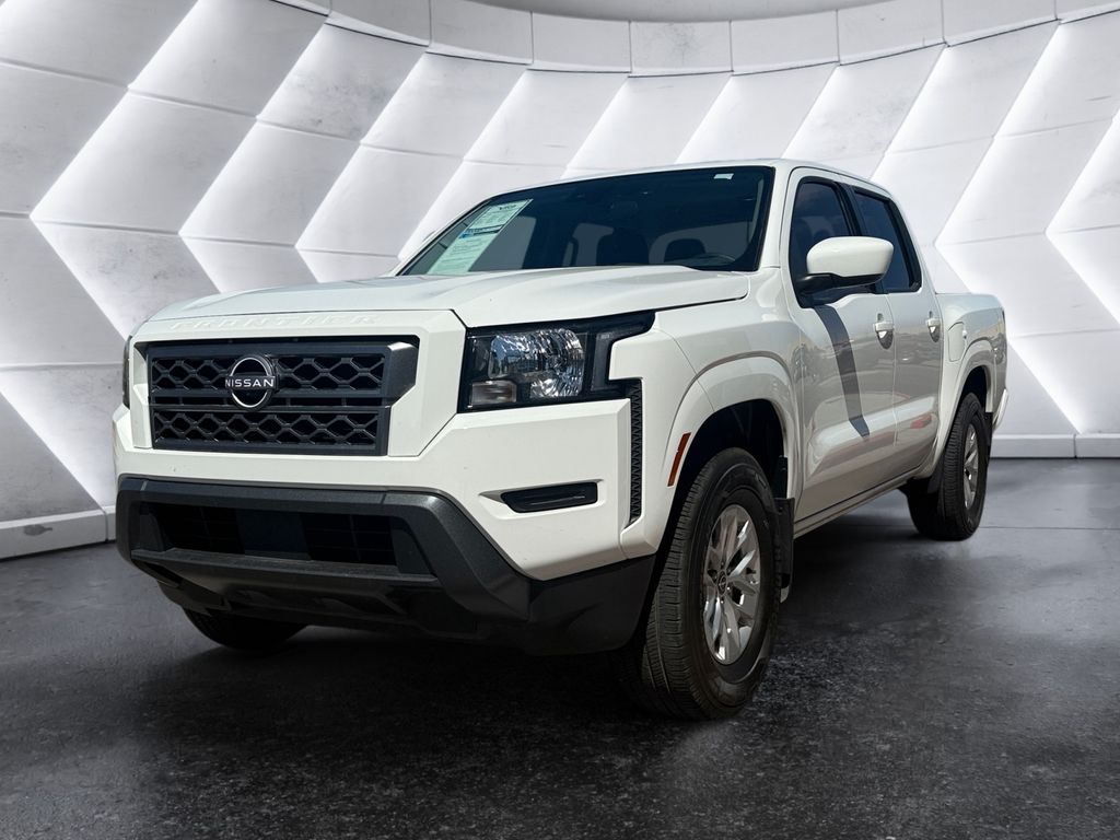 2024 Nissan Frontier SV photo 3