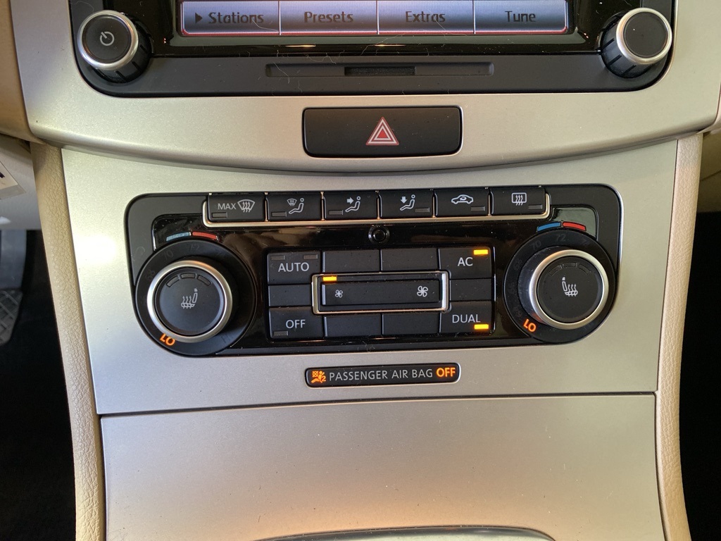 2012 Volkswagen CC Sport photo 16