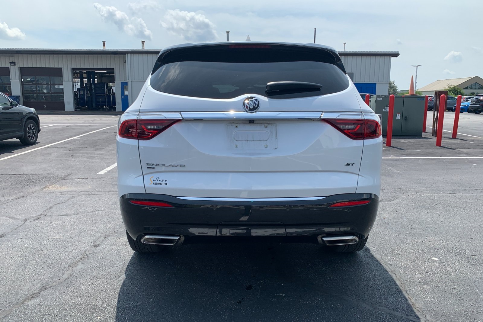 2023 Buick Enclave Essence photo 4
