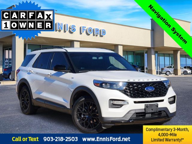 2022 Ford Explorer ST-LINE's photo