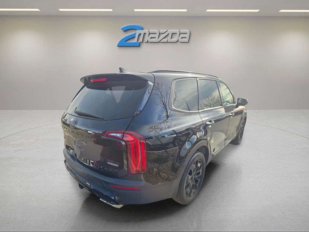 2021 Kia Telluride EX photo 2