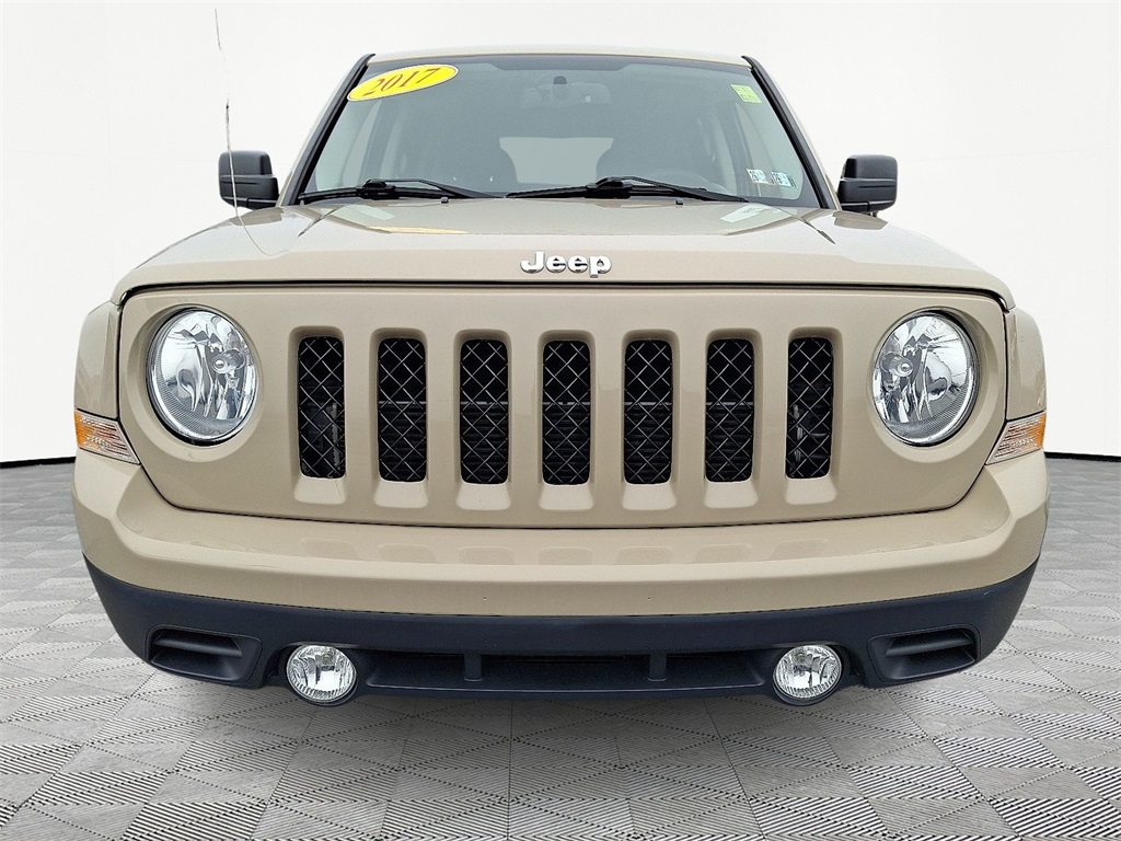 2017 Jeep Patriot Sport photo 2