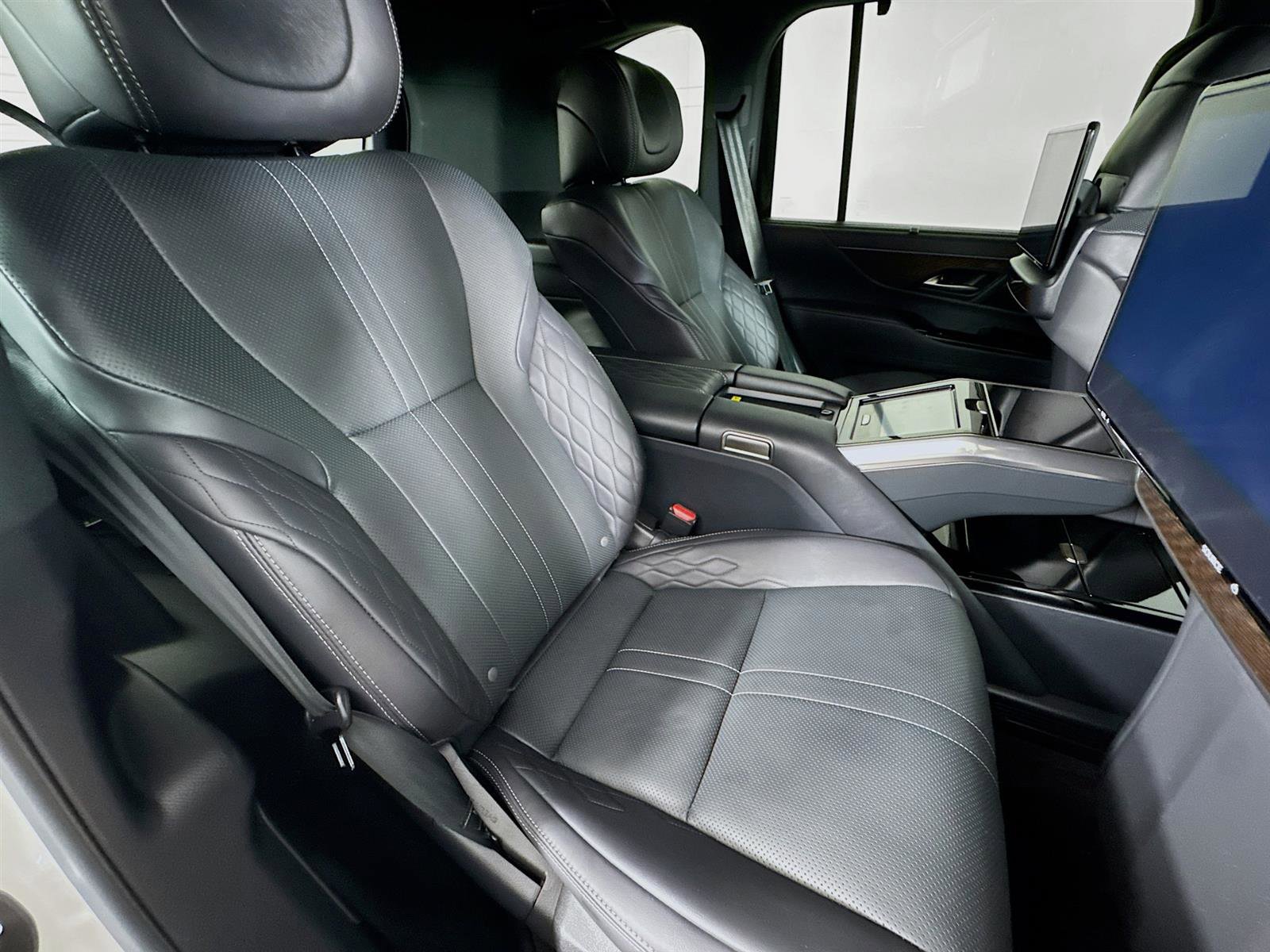 2023 Lexus LX 600 Ultra Luxury photo 26