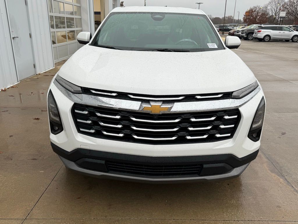 2026 Chevrolet Equinox LT photo 3