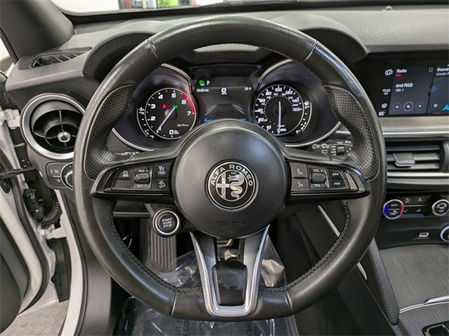 2023 Alfa Romeo Stelvio Ti photo 18