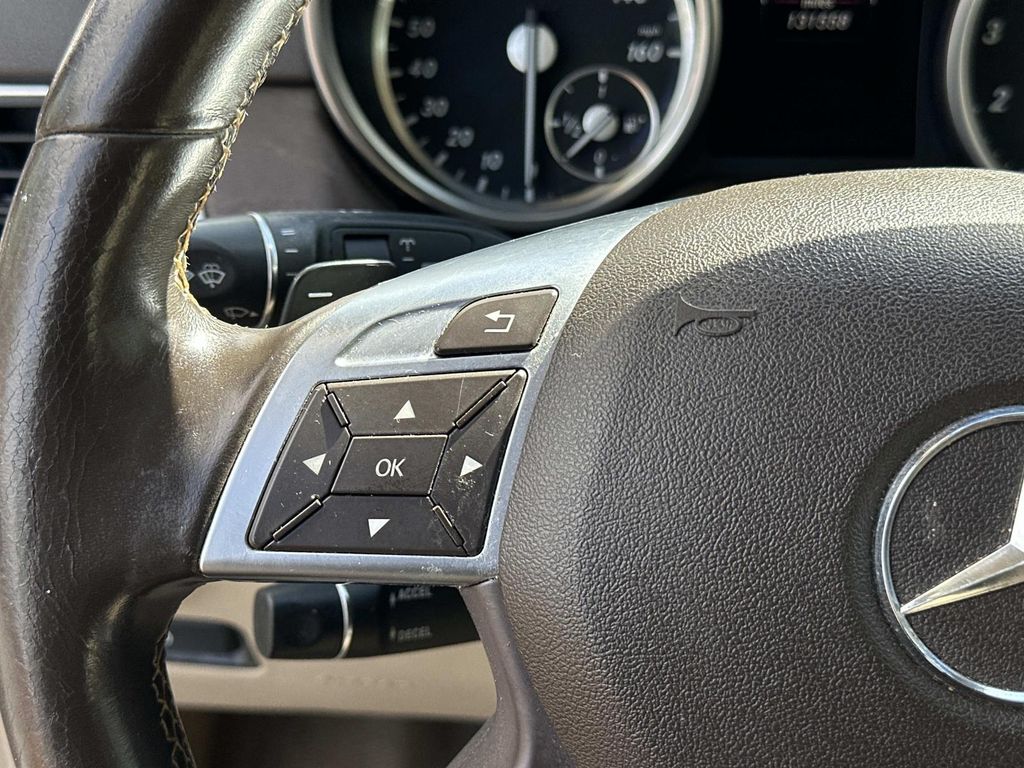 2016 Mercedes Benz GL 450 photo 44