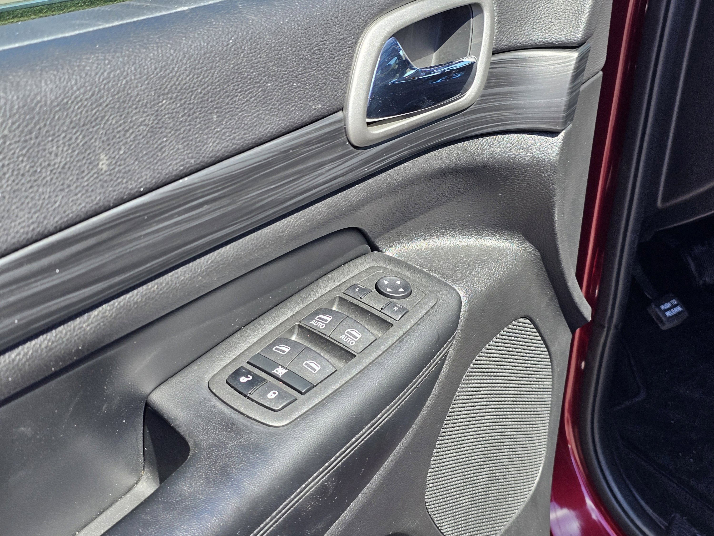 2022 Jeep Grand Cherokee Laredo E photo 12