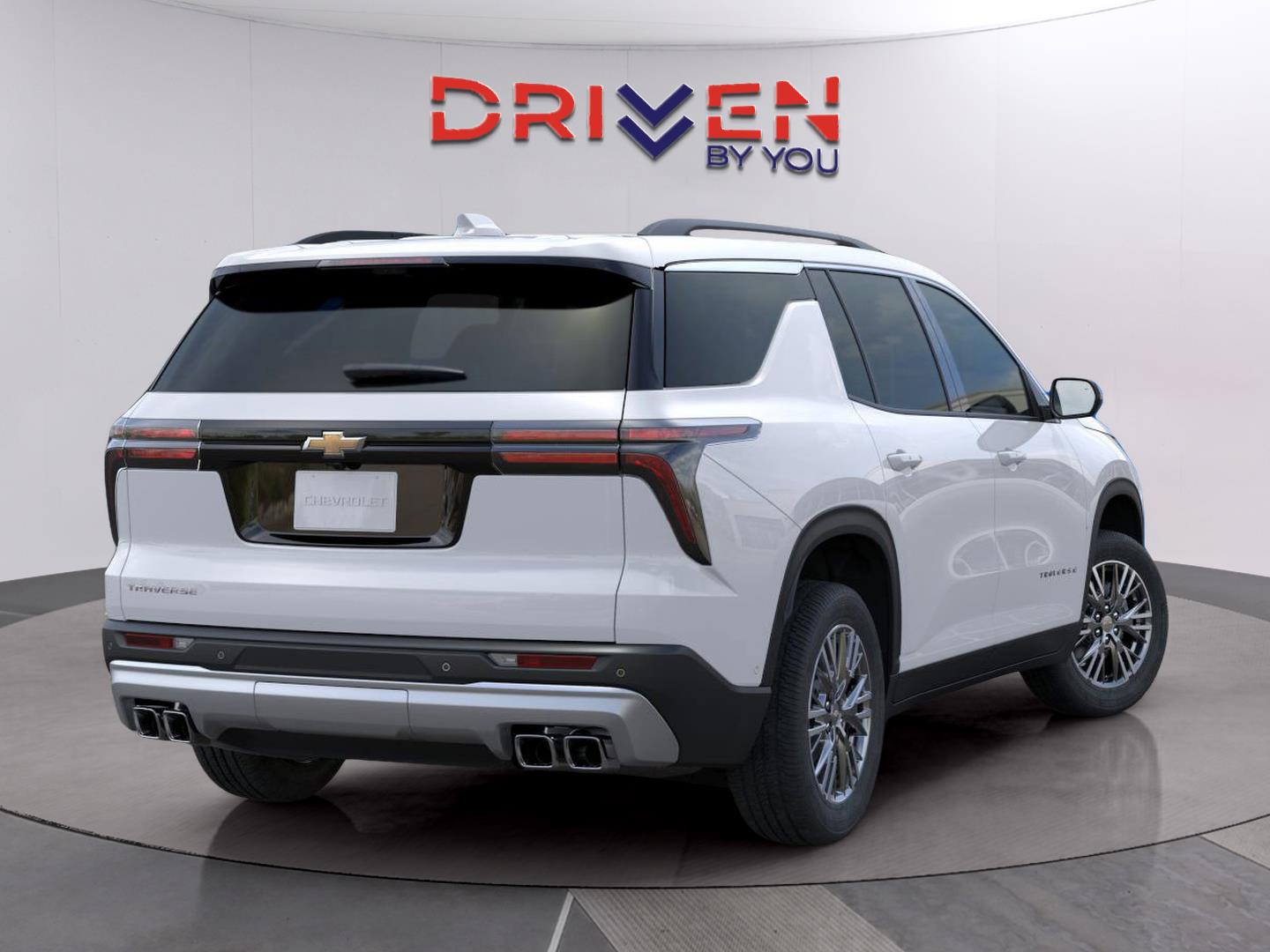 2026 Chevrolet Traverse photo 3