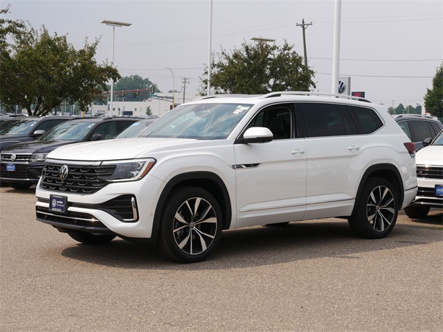 2025 Volkswagen Atlas SEL Premium R-Line photo 3