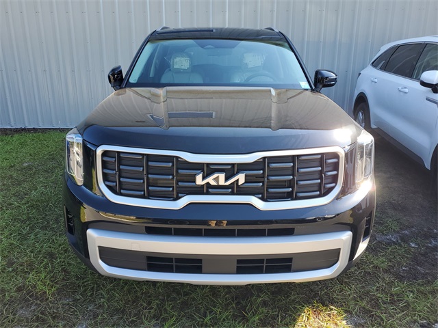 2025 Kia Telluride S photo 2