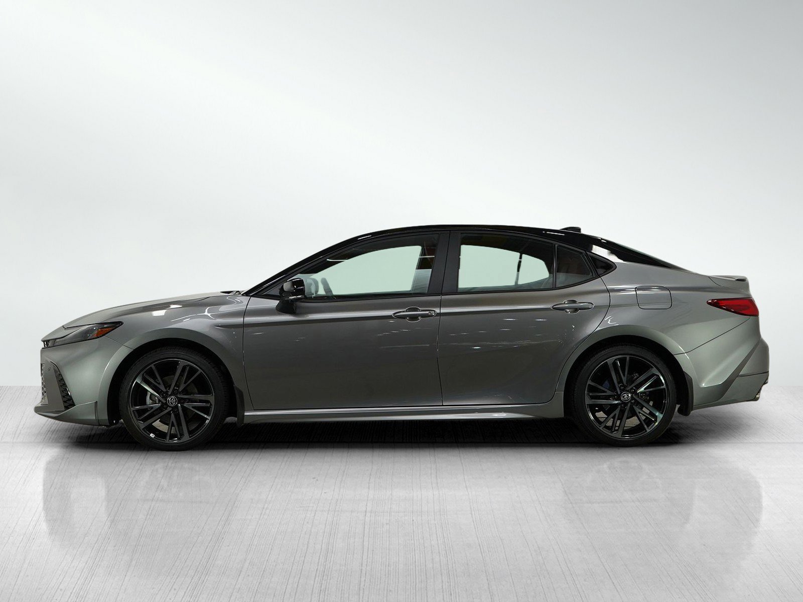 Used 2025 Toyota Camry XSE with VIN 4T1DBADK6SU511233 for sale in Bloomington, Minnesota