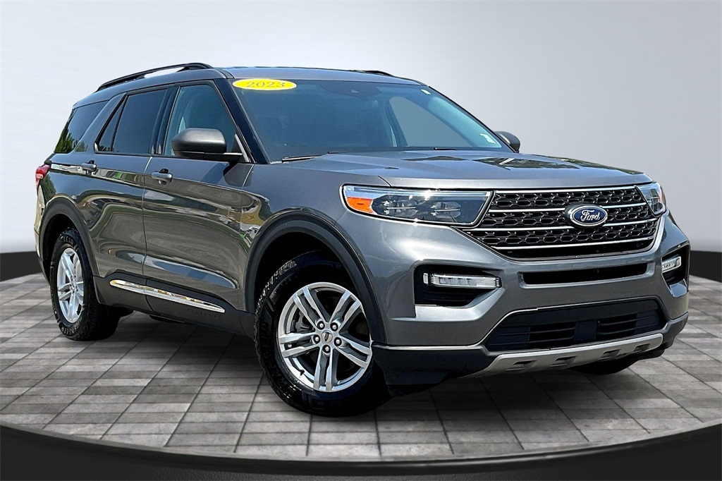 2023 Ford Explorer XLT photo 12