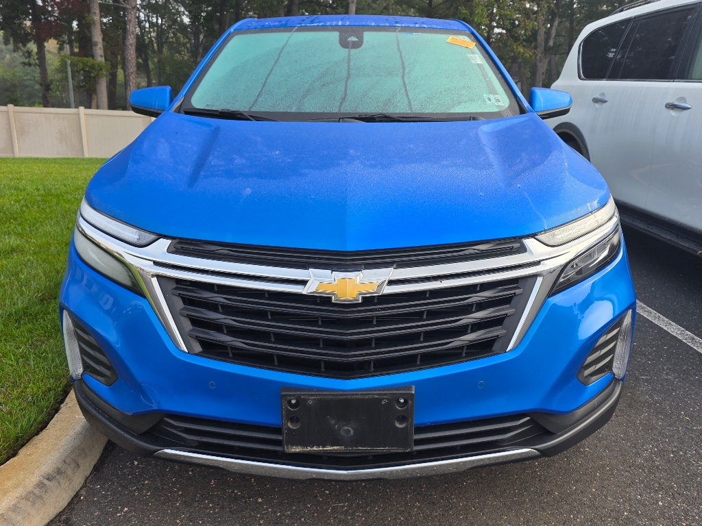 2024 Chevrolet Equinox LT photo 2