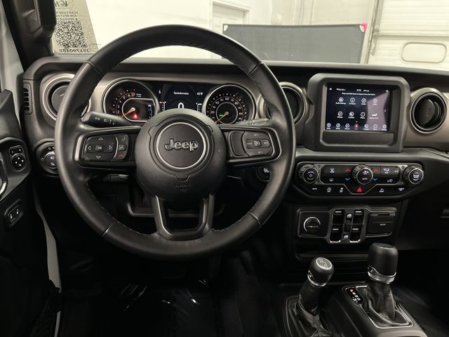 2021 Jeep Gladiator Sport photo 4