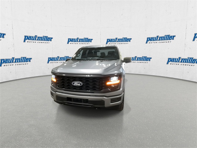 2025 Ford F-150 STX photo 4