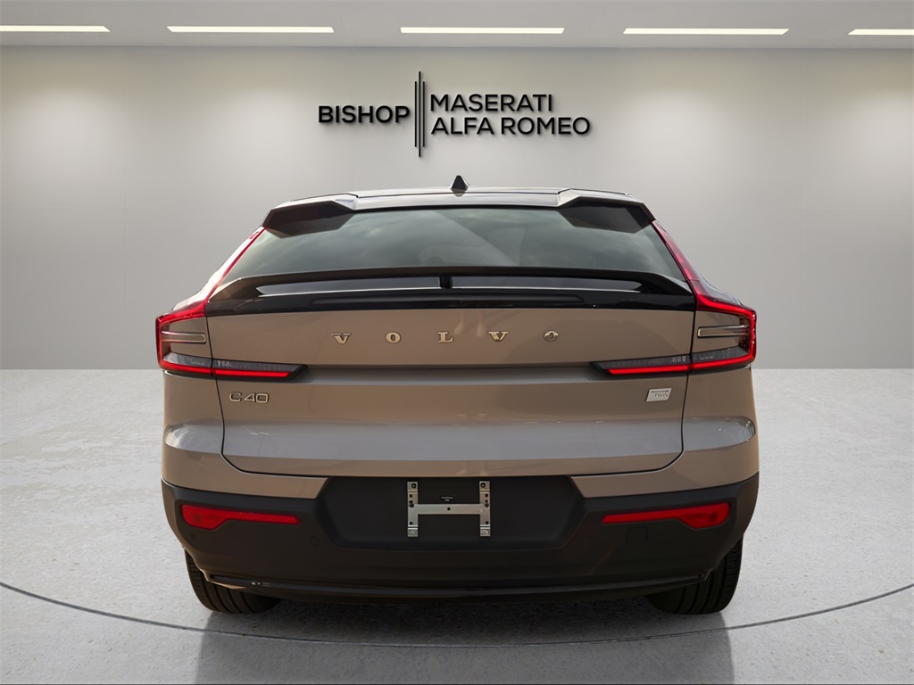 2023 Volvo C40 Recharge Ultimate photo 4
