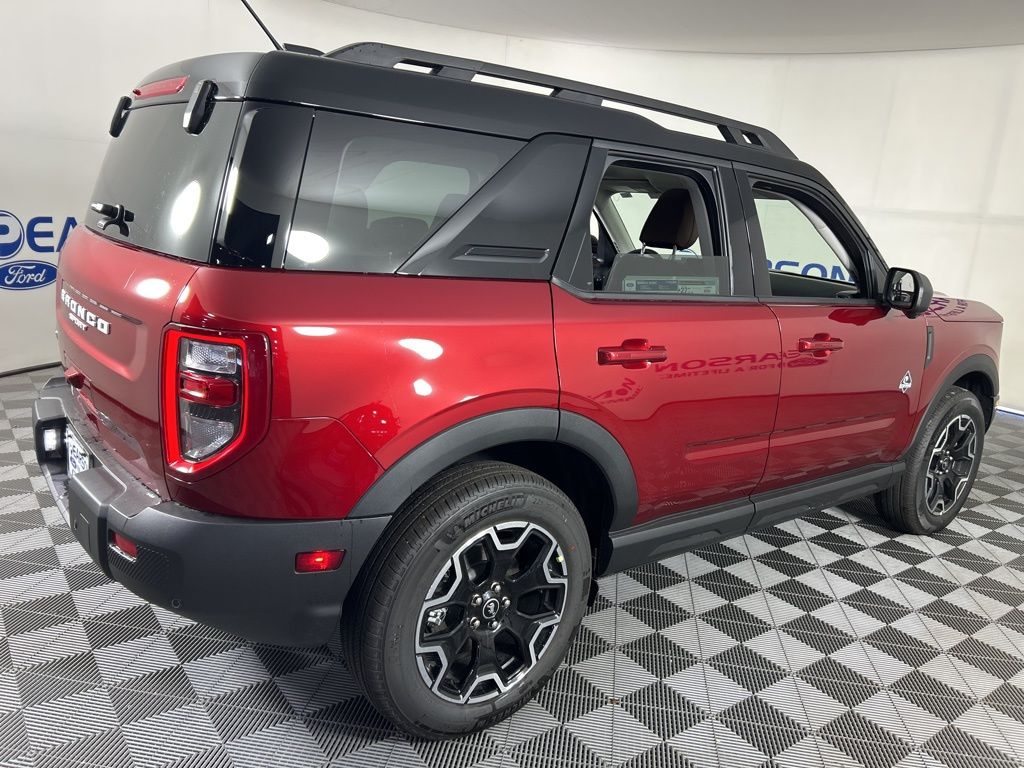 2025 Ford Bronco Sport Outer Banks photo 7