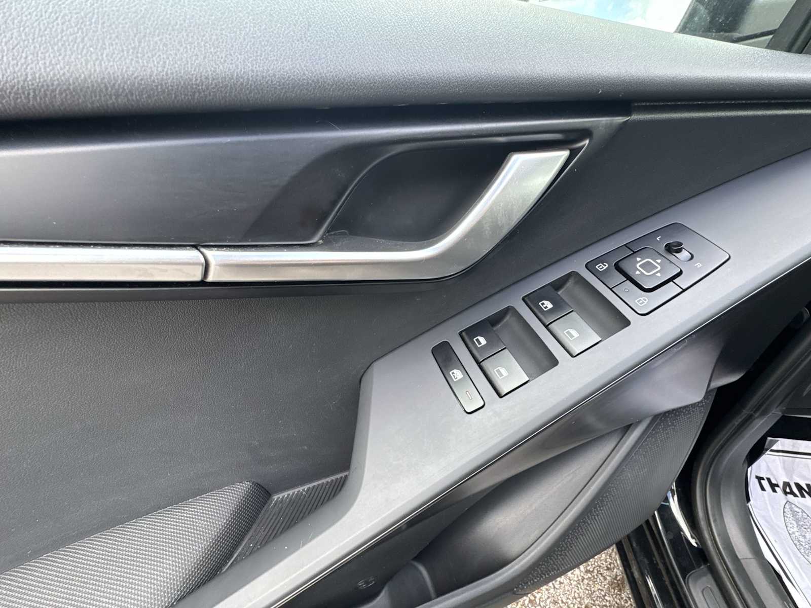 2024 Kia Niro LX photo 13
